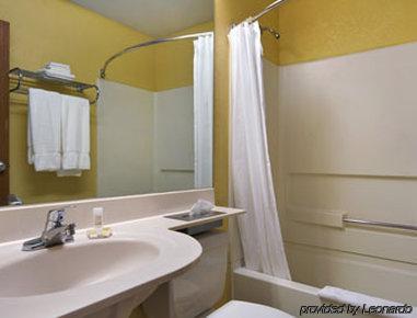 Best Western Buffalo Inn & Suites Williamsville Chambre photo
