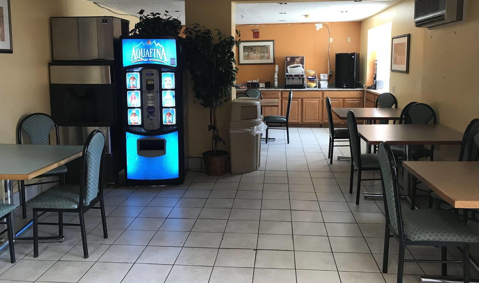 Best Western Buffalo Inn & Suites Williamsville Extérieur photo